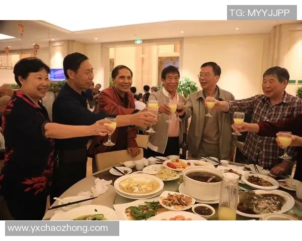 日本足球明星欢聚一堂精彩瞬间分享与回忆的聚会盛况